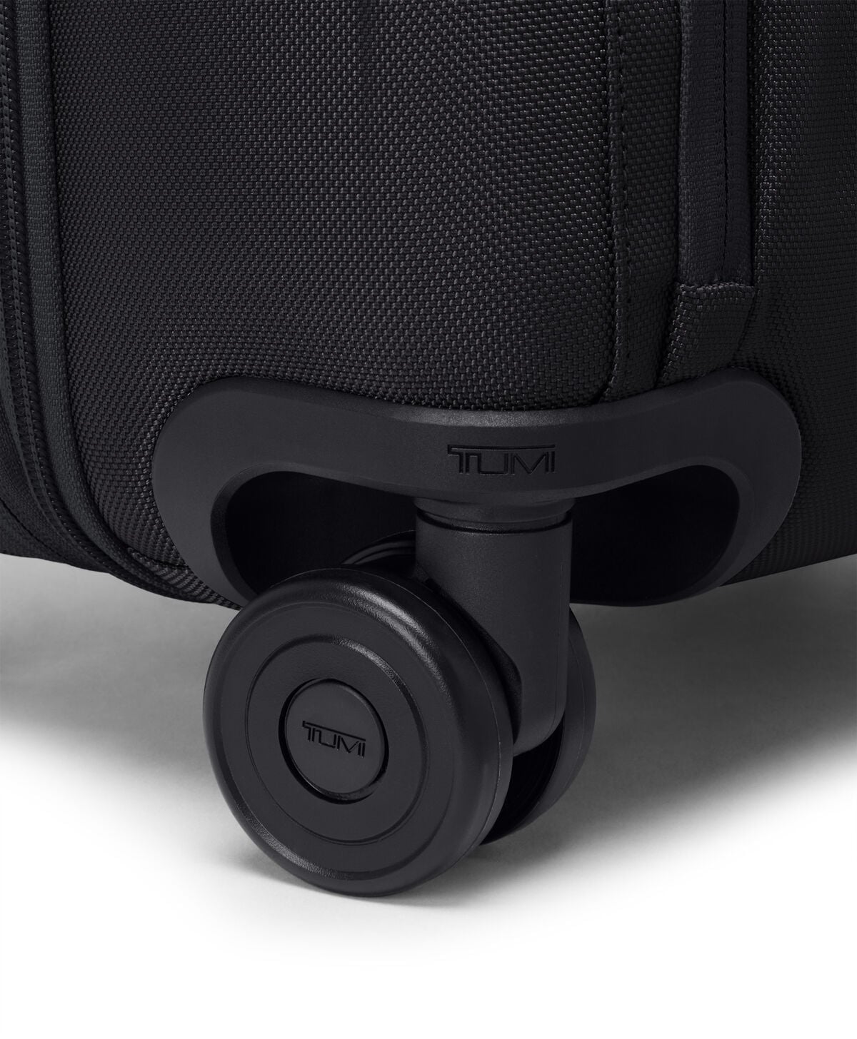 Alpha Medium Dual Access Expandable Checked