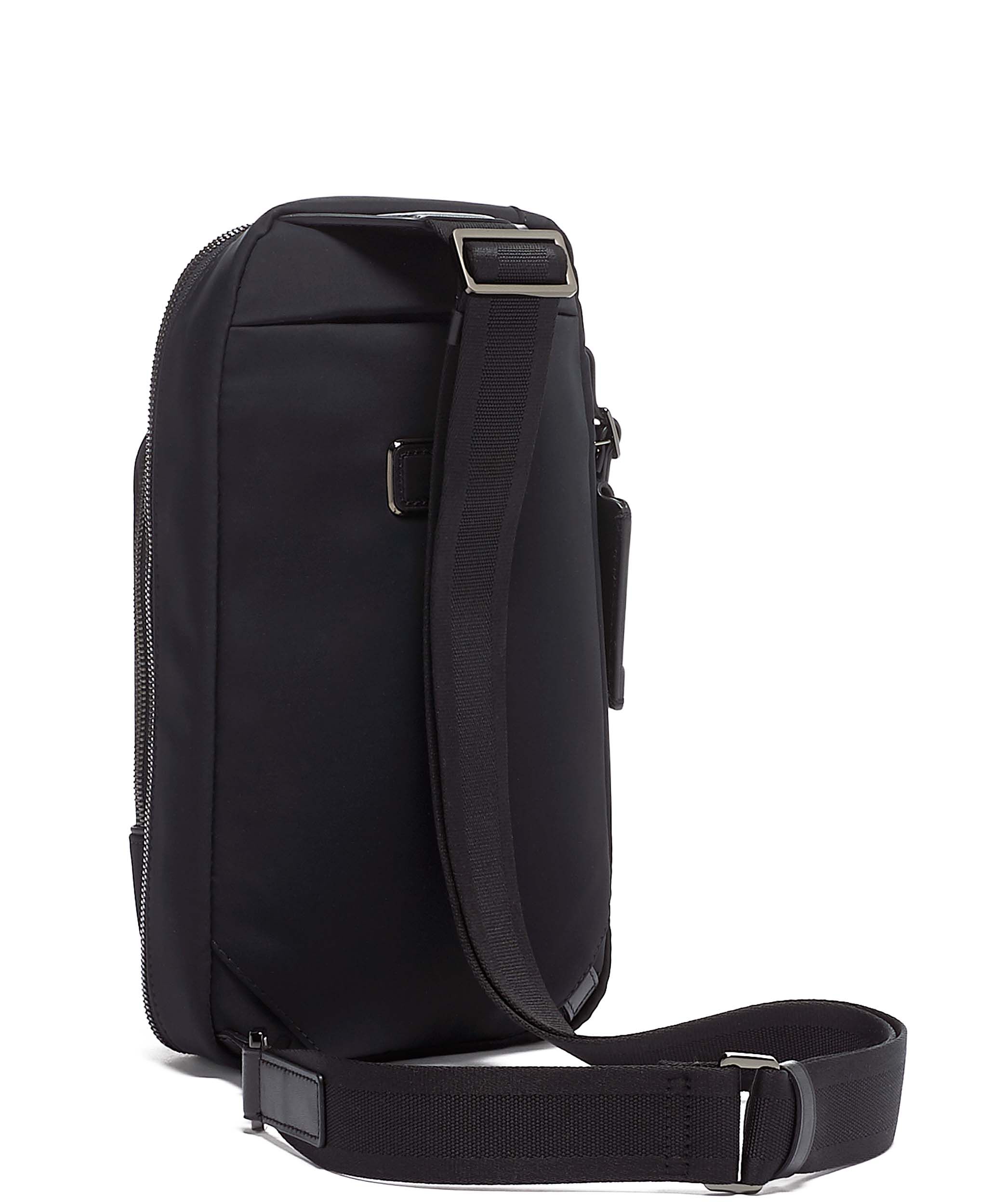 Tumi gregory sling 2025