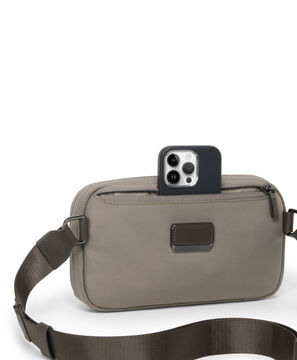 ARRIV&Eacute; Messina kompakte Schultertasche