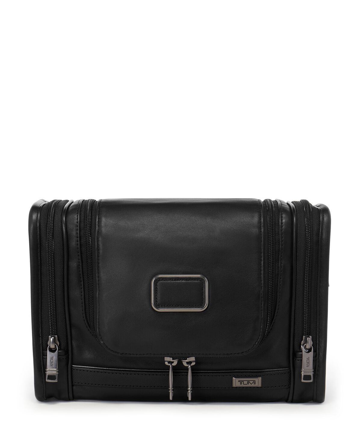 Alpha Hanging Travel Kit