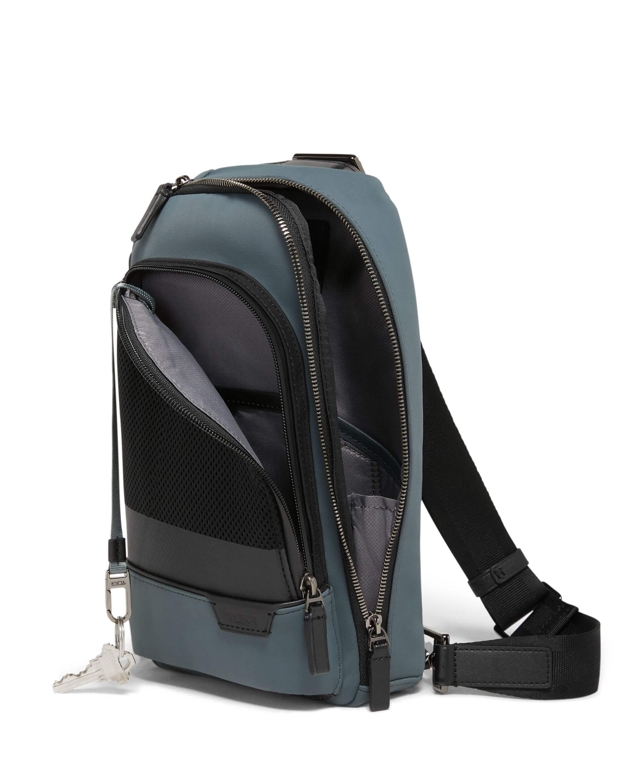 Harrison Gregory Sling | TUMI Luxembourg